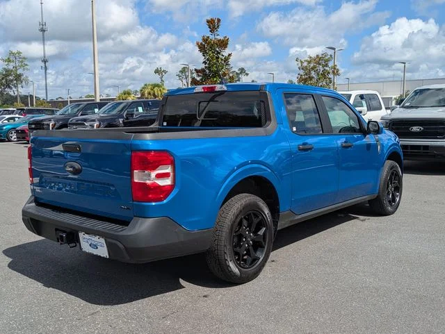 Certified Used 2022 Velocity Blue Metallic Ford XLT image 4