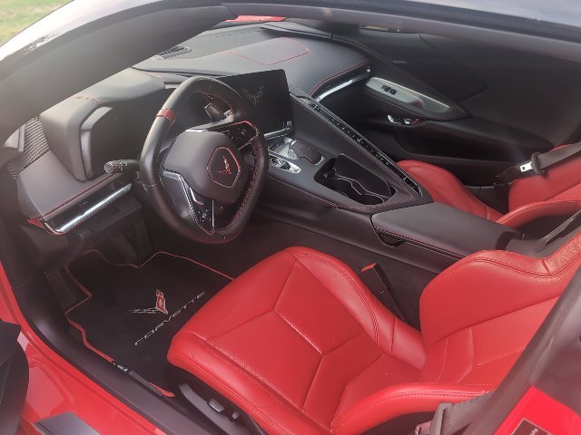 Used 2020 Red Chevrolet Stingray image 8