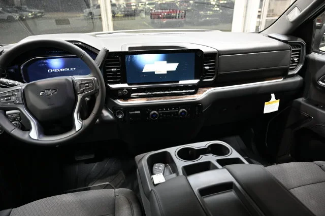 2026 Chevrolet Silverado 1500 RST - Photo 13