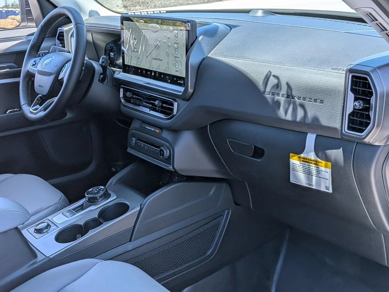 New 2026 Oxford White Ford Badlands® image 28