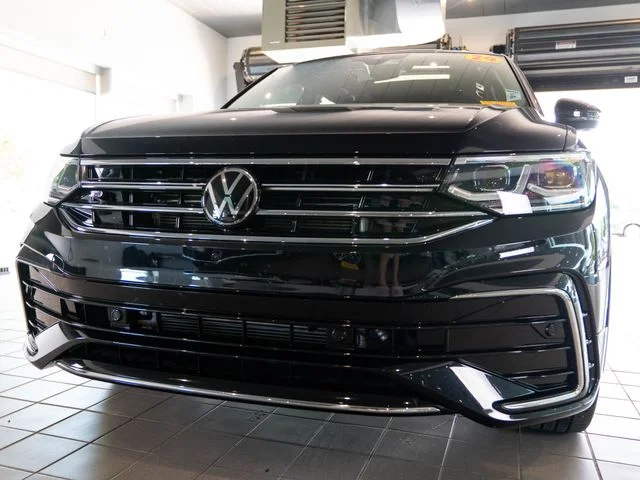 Certified Used 2024 Black Volkswagen 2.0T SEL R-Line image 11