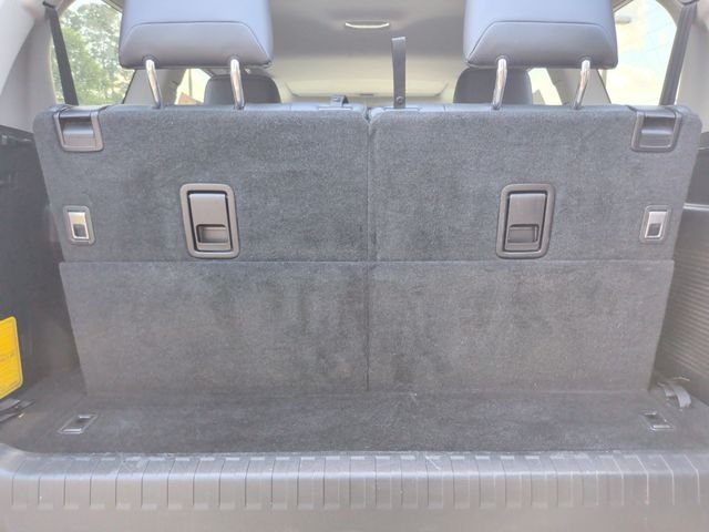 Used 2018 Silver Lexus 460 image 33