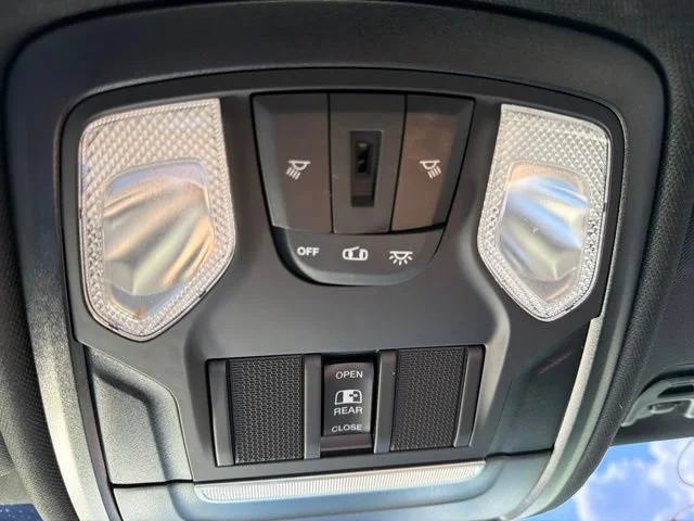 Used 2022 White` Ram Big Horn image 47
