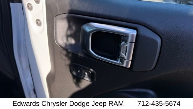 New 2026 Bright White Clearcoat Jeep Sport S image 38