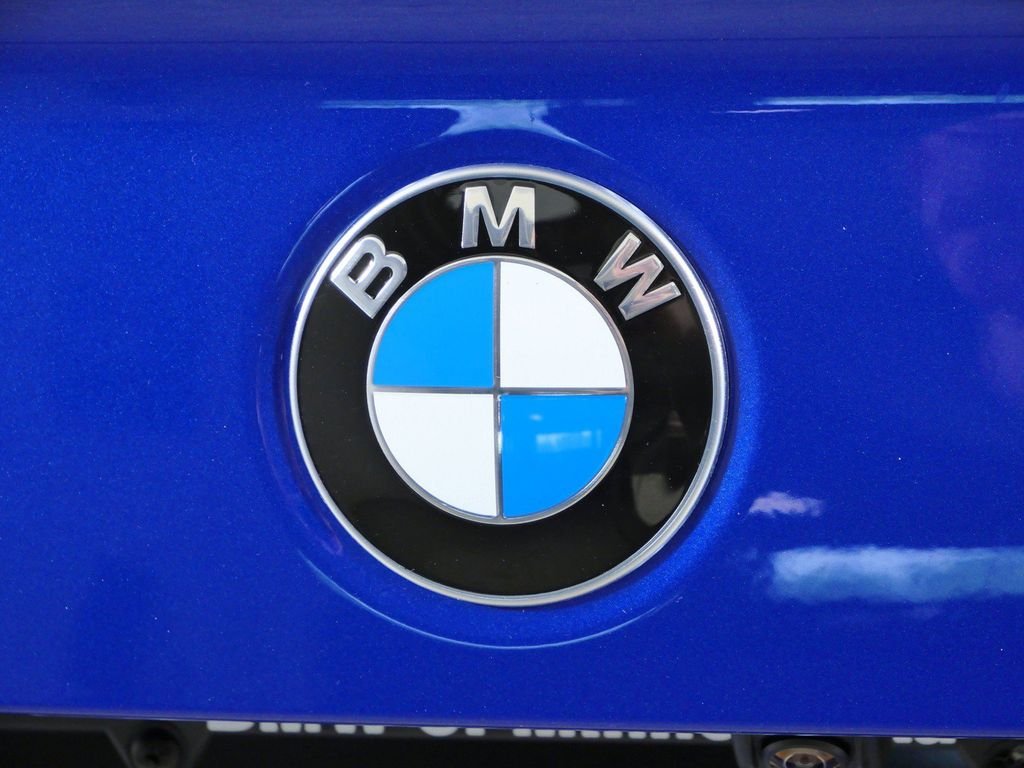 New 2026 Portimao Blue Metallic BMW Base image 13