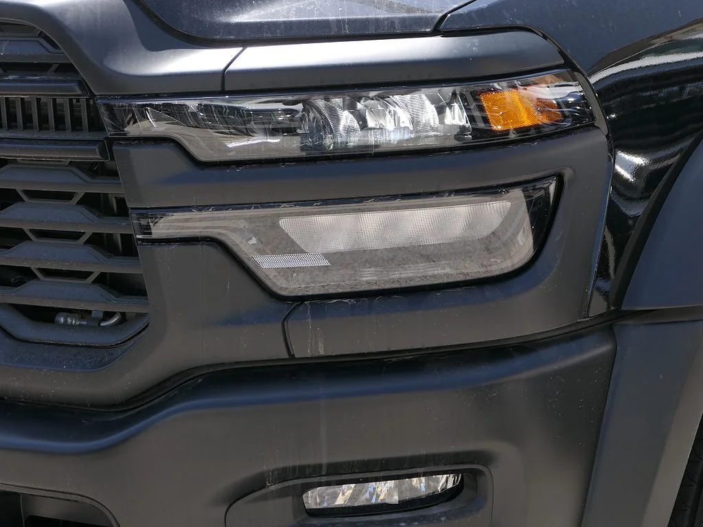 New 2026 Diamond Black Crystal Pearlcoat RAM Tradesman/Big Horn image 9