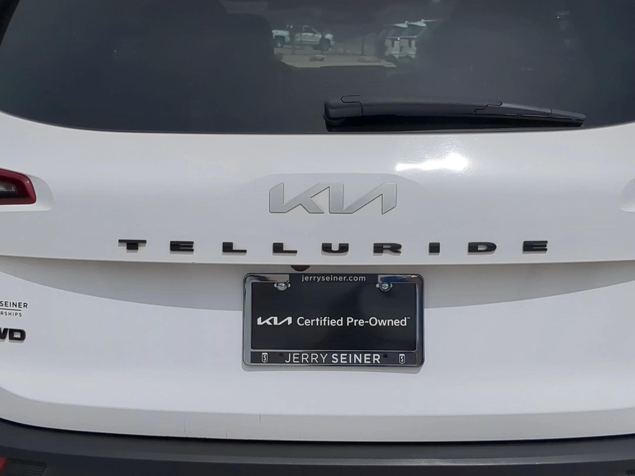 Used 2022 Glacial White Pearl Kia SX image 13