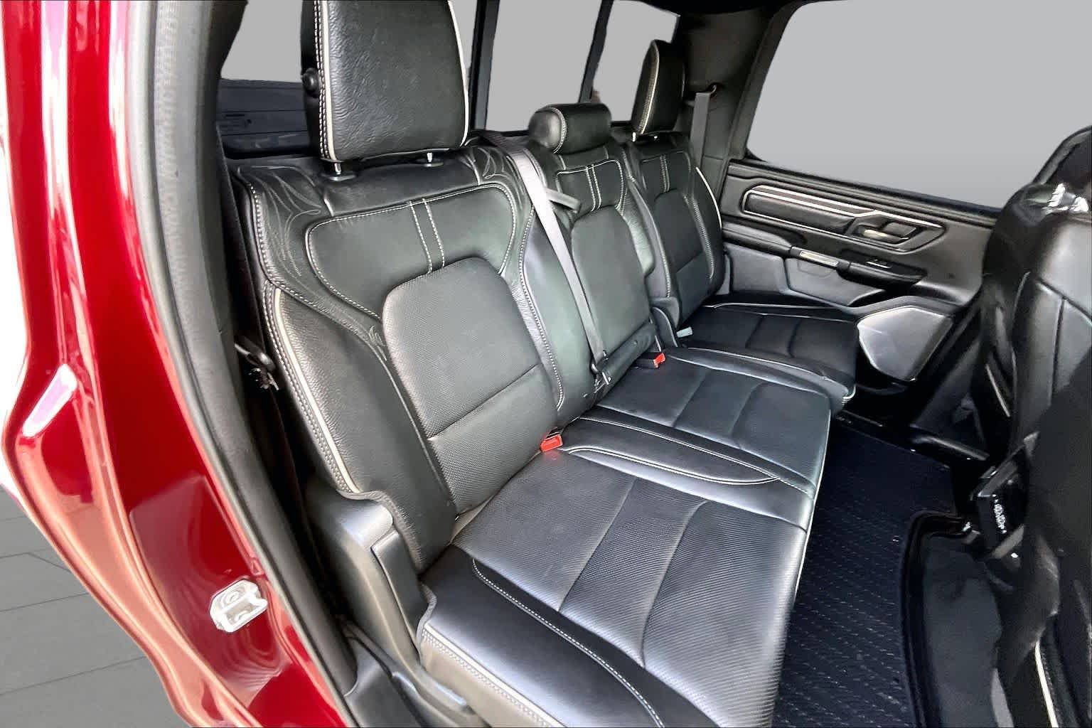 Used 2020 Delmonico Red Pearlcoat Ram Limited image 19