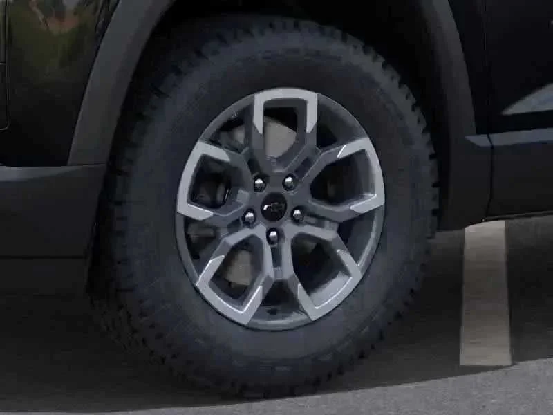New 2026 Mosaic Black Metallic Chevrolet ACTIV image 2