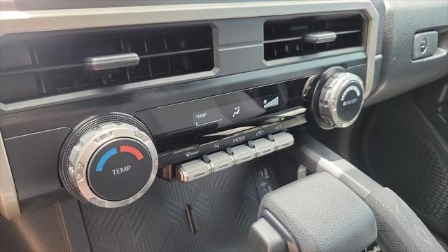 Certified Used 2025 BLACK Toyota  image 18