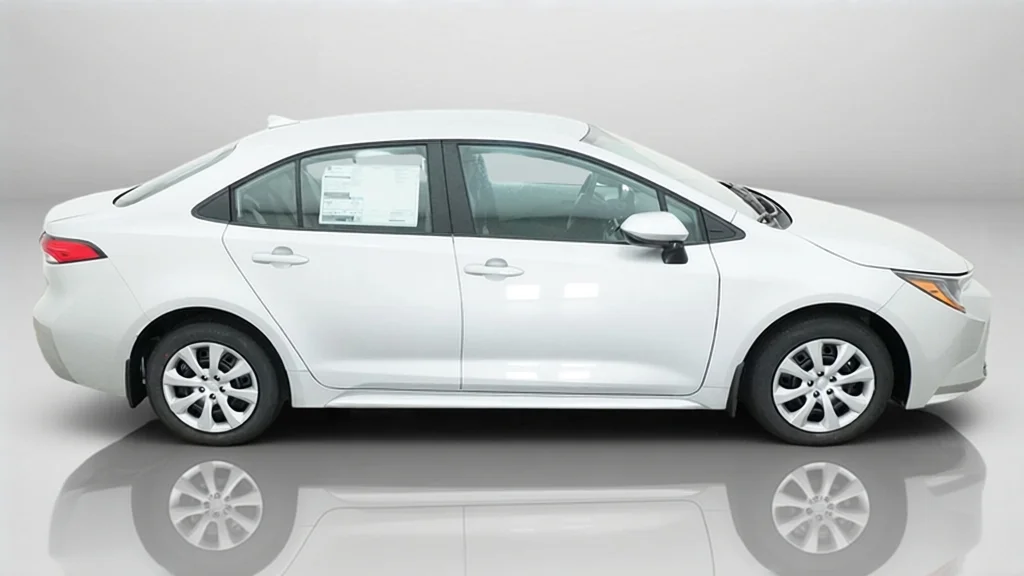 New 2027 Classic Silver Metallic Toyota LE image 20