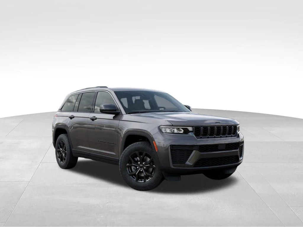 New 2026 Baltic Gray Metallic Clear-Coat Exterior Paint Jeep Laredo Altitude image 5