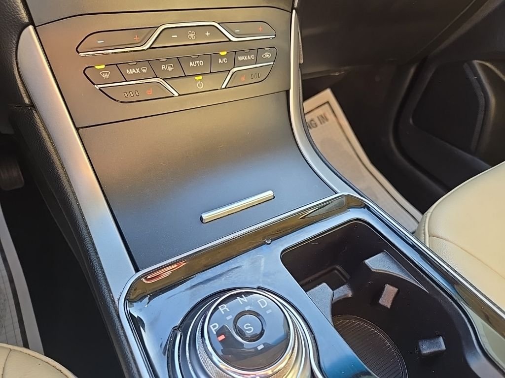 Used 2019 Blue Ford SEL image 60