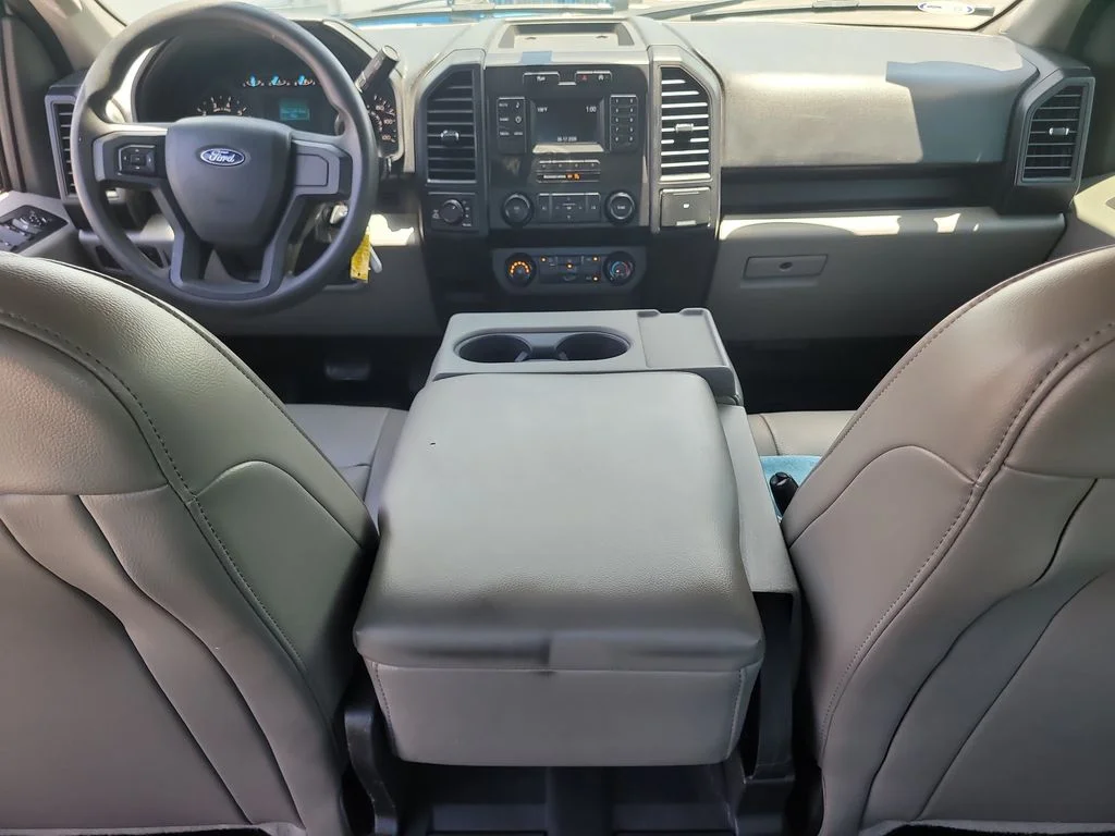 Used 2018 White Ford XL image 11