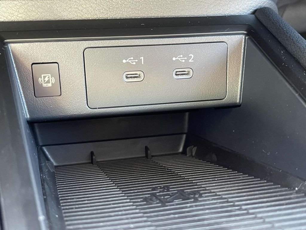 2025 Nissan Kicks SR - Photo 29