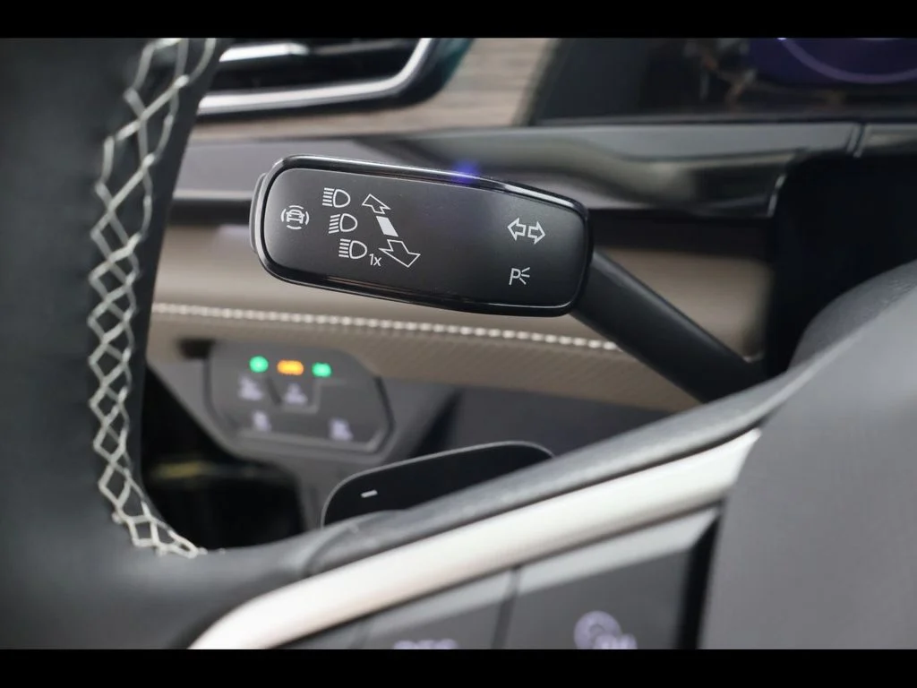 New 2026 Black Volkswagen 2.0T SEL image 27
