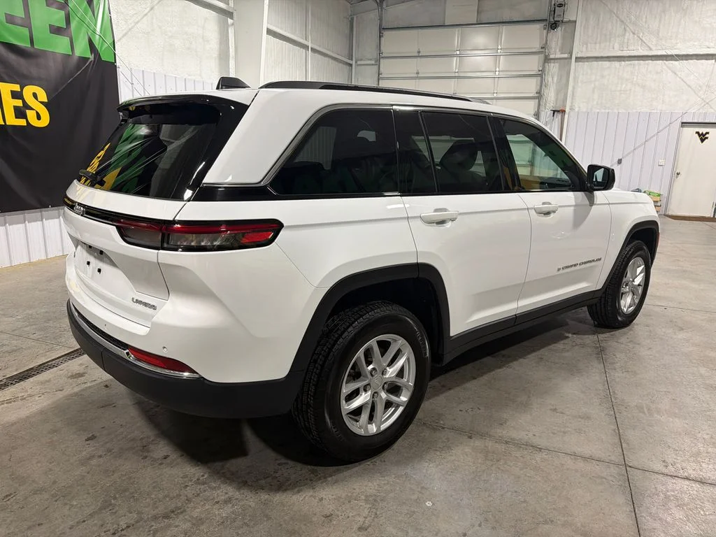 Certified Used 2025 Bright White Clearcoat Jeep Laredo X image 7