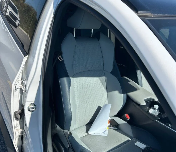 Used 2023 White Subaru Touring image 22