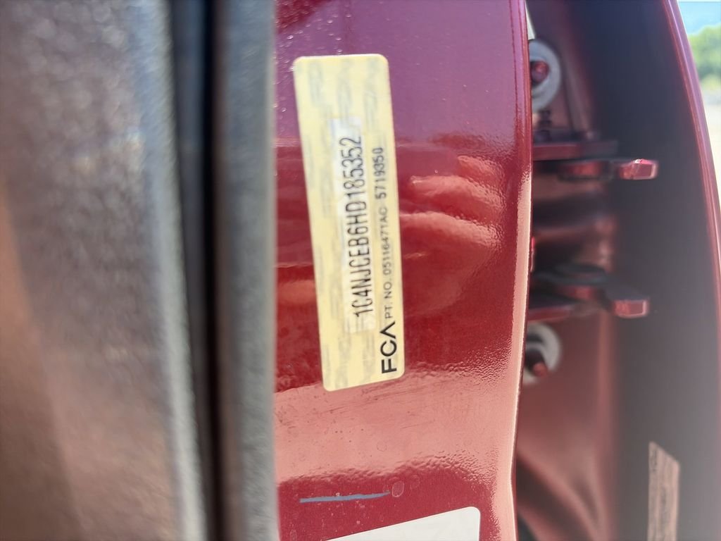 Used 2017 Red Jeep Latitude image 31