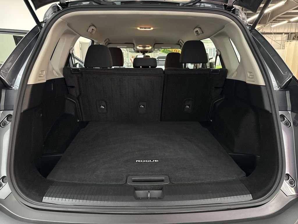 Used 2023 Gun Metallic Nissan S image 31