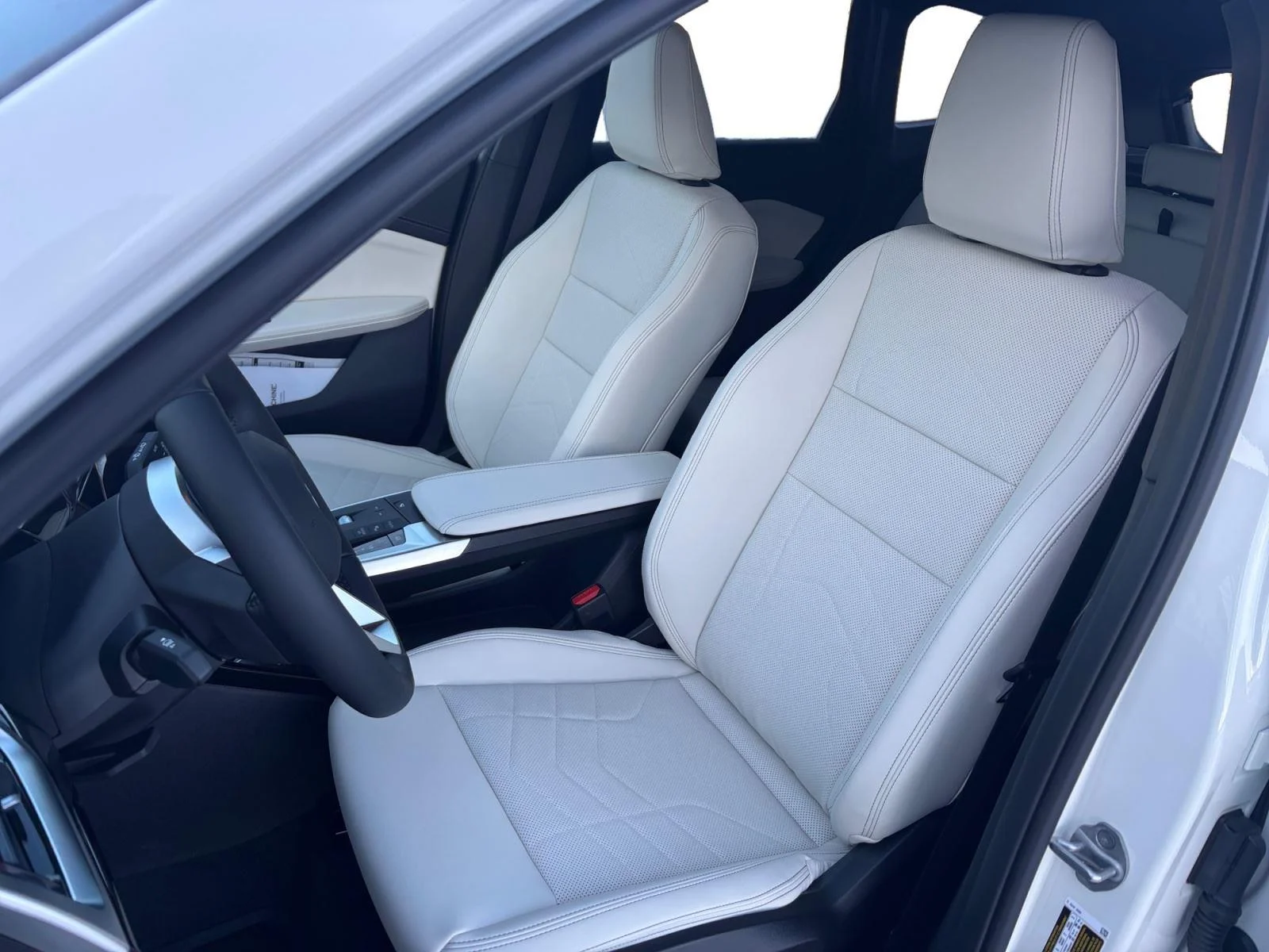 New 2026 Alpine White BMW xDrive28i image 21