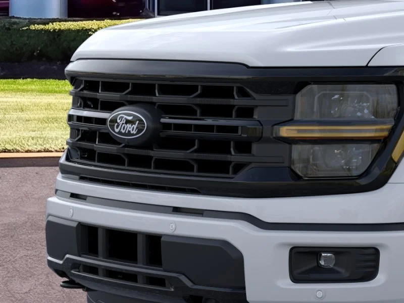 New 2026 Oxford White Ford XLT image 17