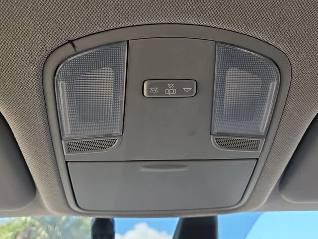 Used 2020 Gray Hyundai SE image 30