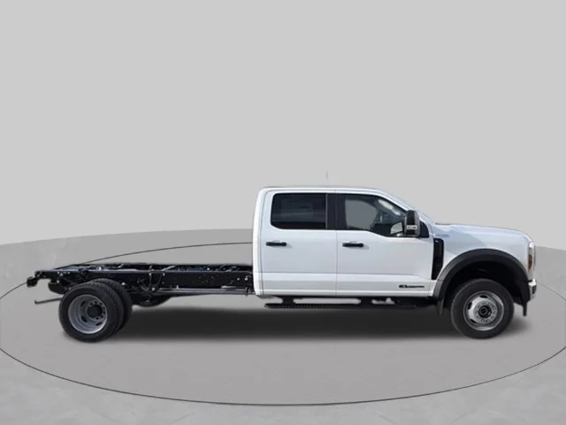 New 2027 Oxford White Ford F-450® XL image 7