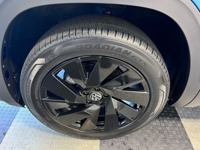 Certified Used 2024 Blue Volkswagen 2.0T SE w/Technology image 9