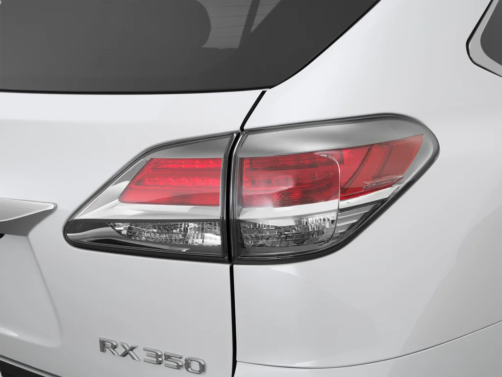 Used 2015 White Lexus 350 image 59