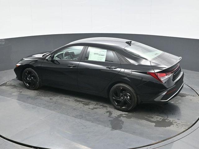 New 2026 Black Hyundai SEL Sport image 11