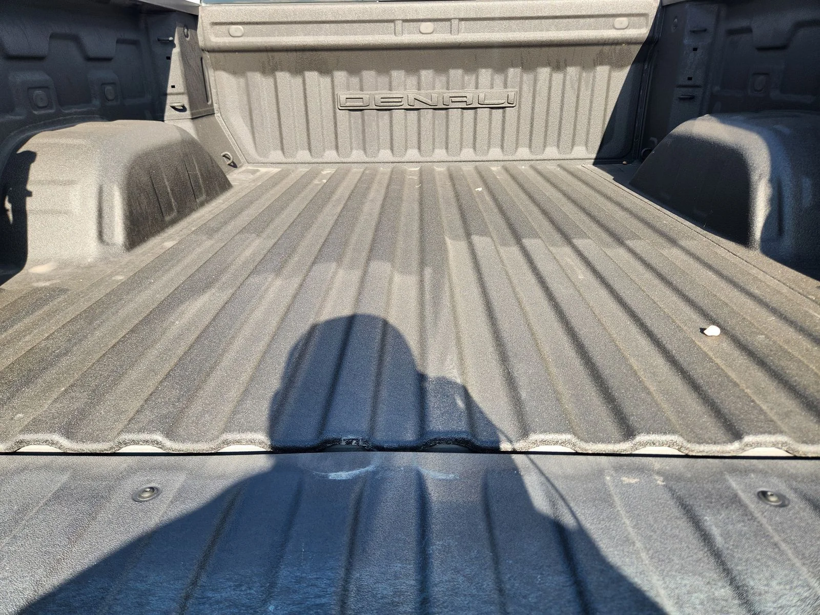 Used 2024 Silver GMC Denali image 31