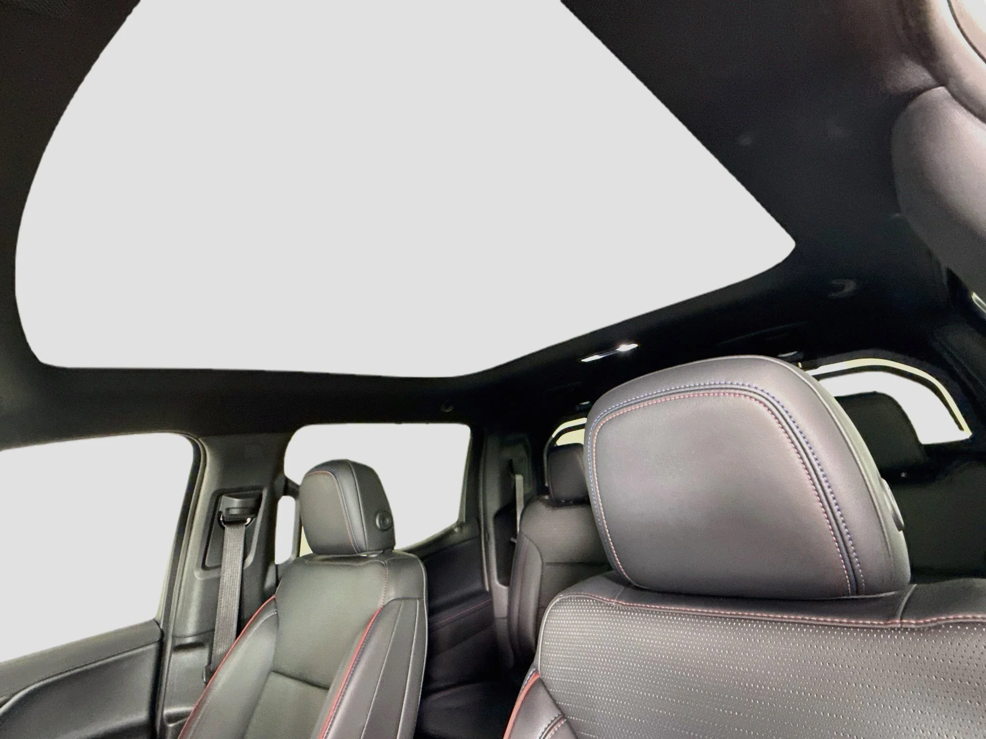 Used 2024 Summit White Chevrolet RST image 24