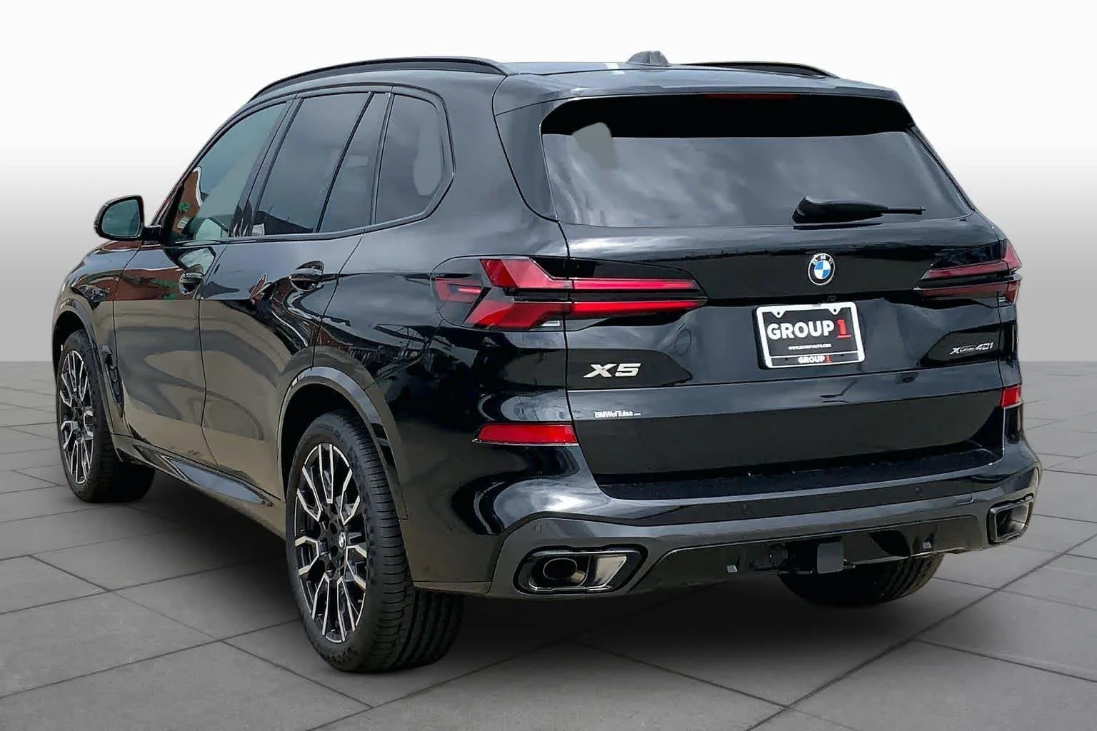 New 2026 Black Sapphire Metallic BMW xDrive40i image 11