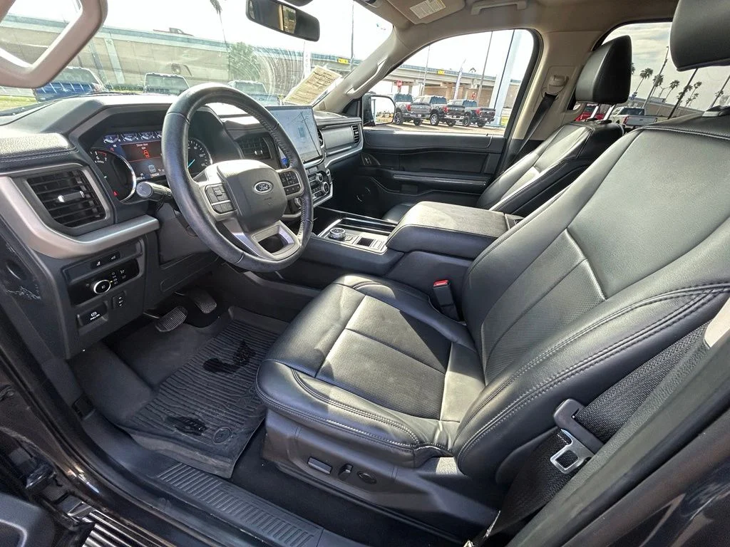 Used 2024 Gray Ford XLT image 11
