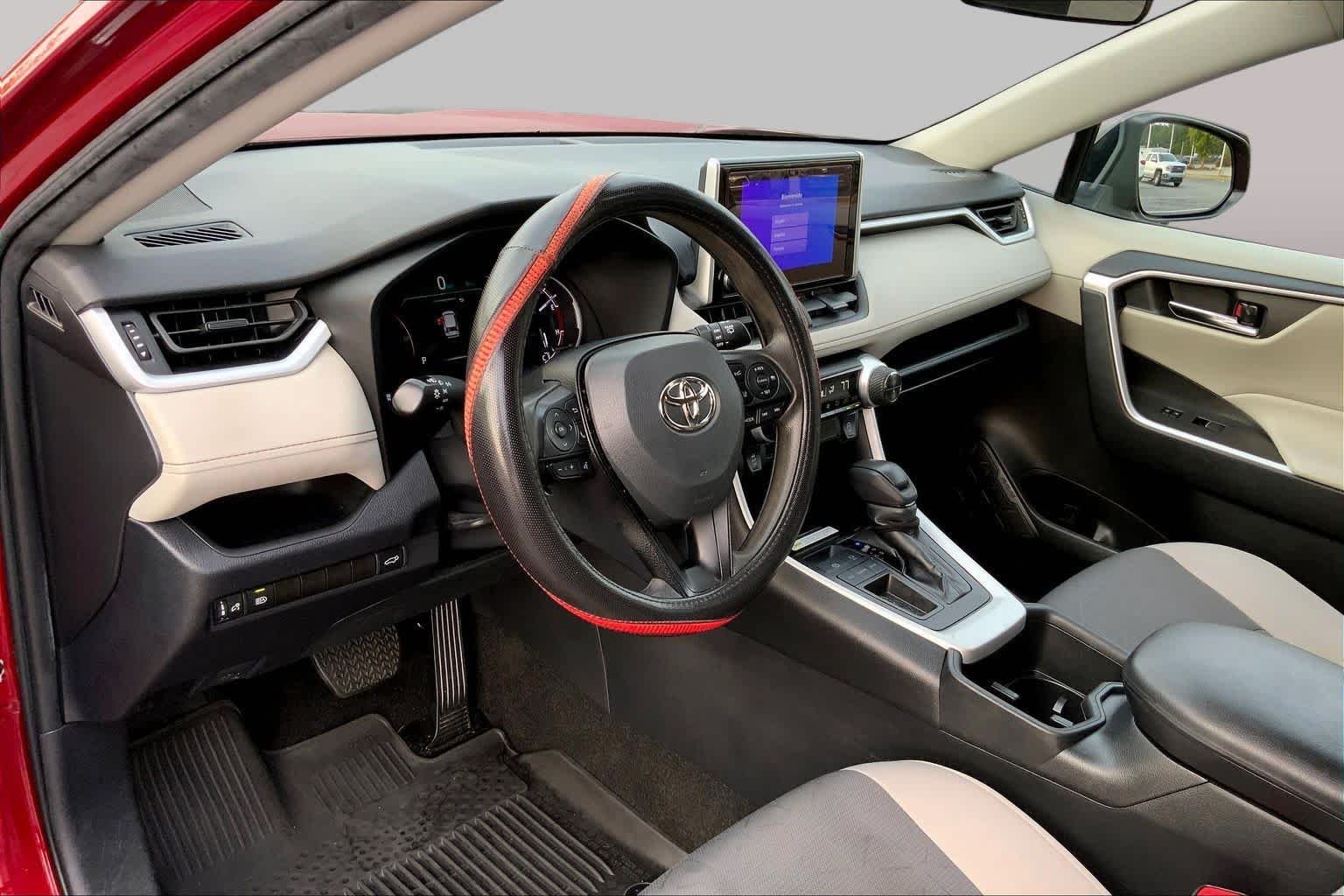 Used 2024 Ruby Flare Pearl Toyota XLE image 17