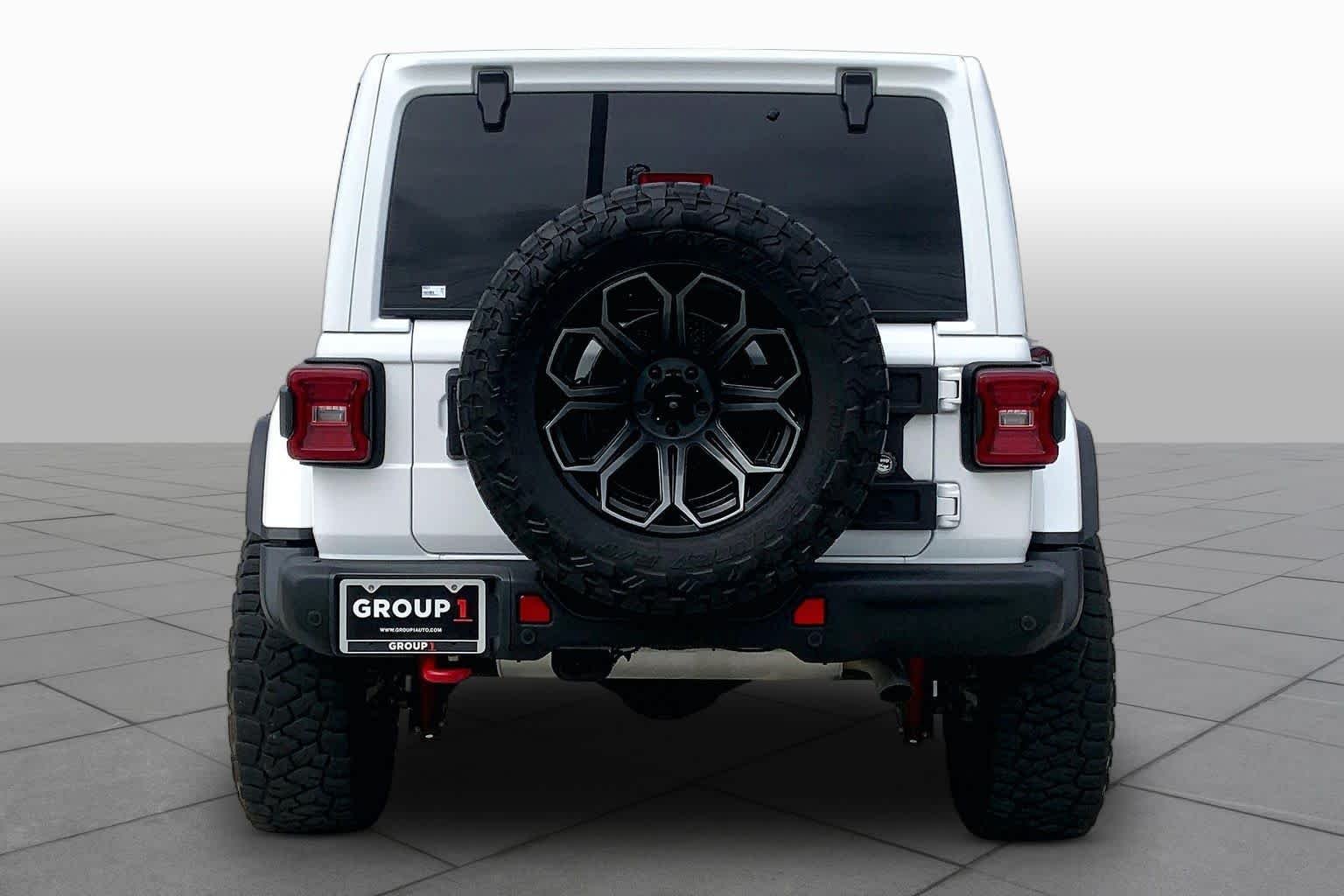 Used 2024 Bright White Clearcoat Jeep Rubicon X image 4