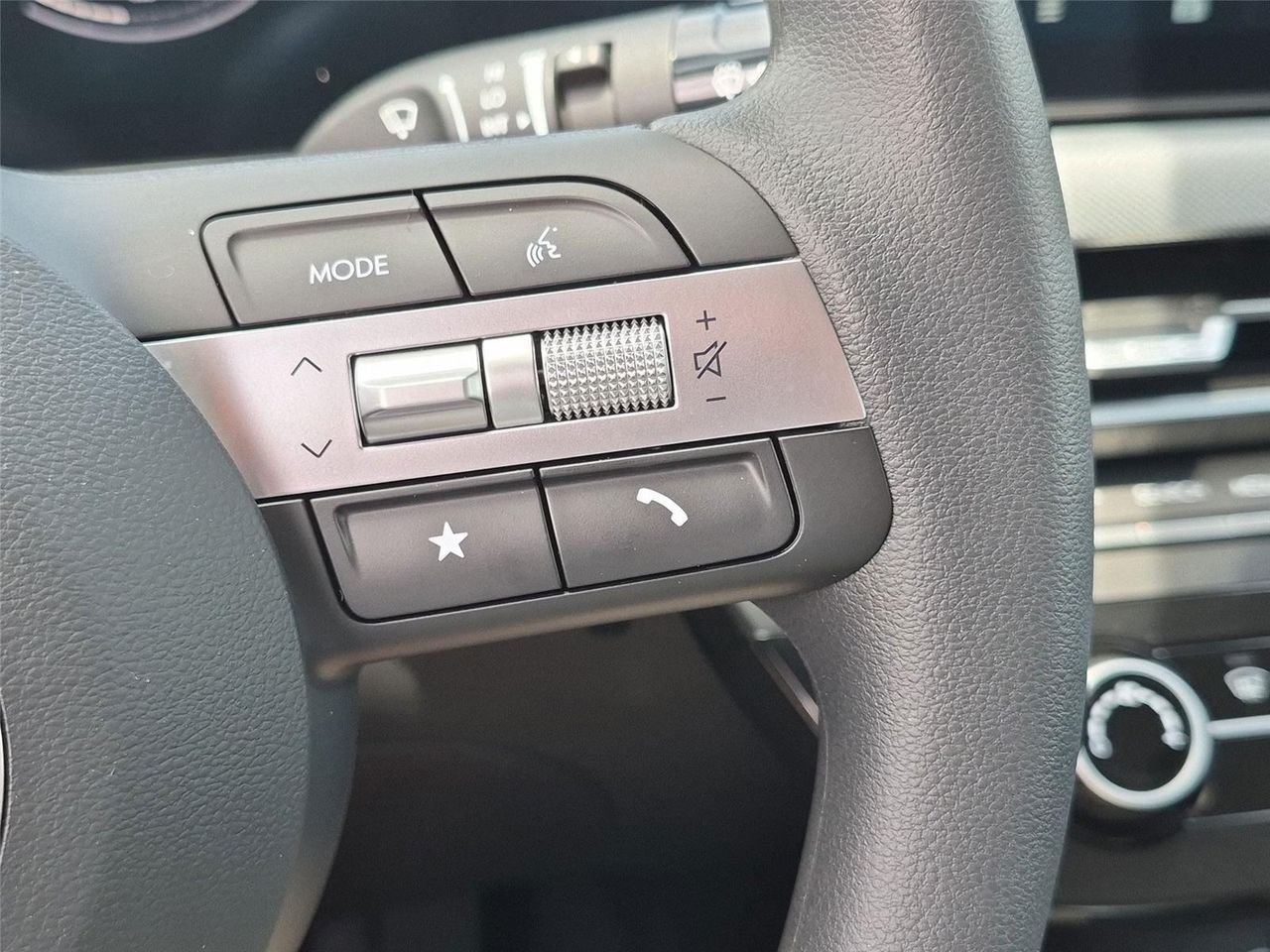 New 2026 Aero Silver Hyundai SE image 21