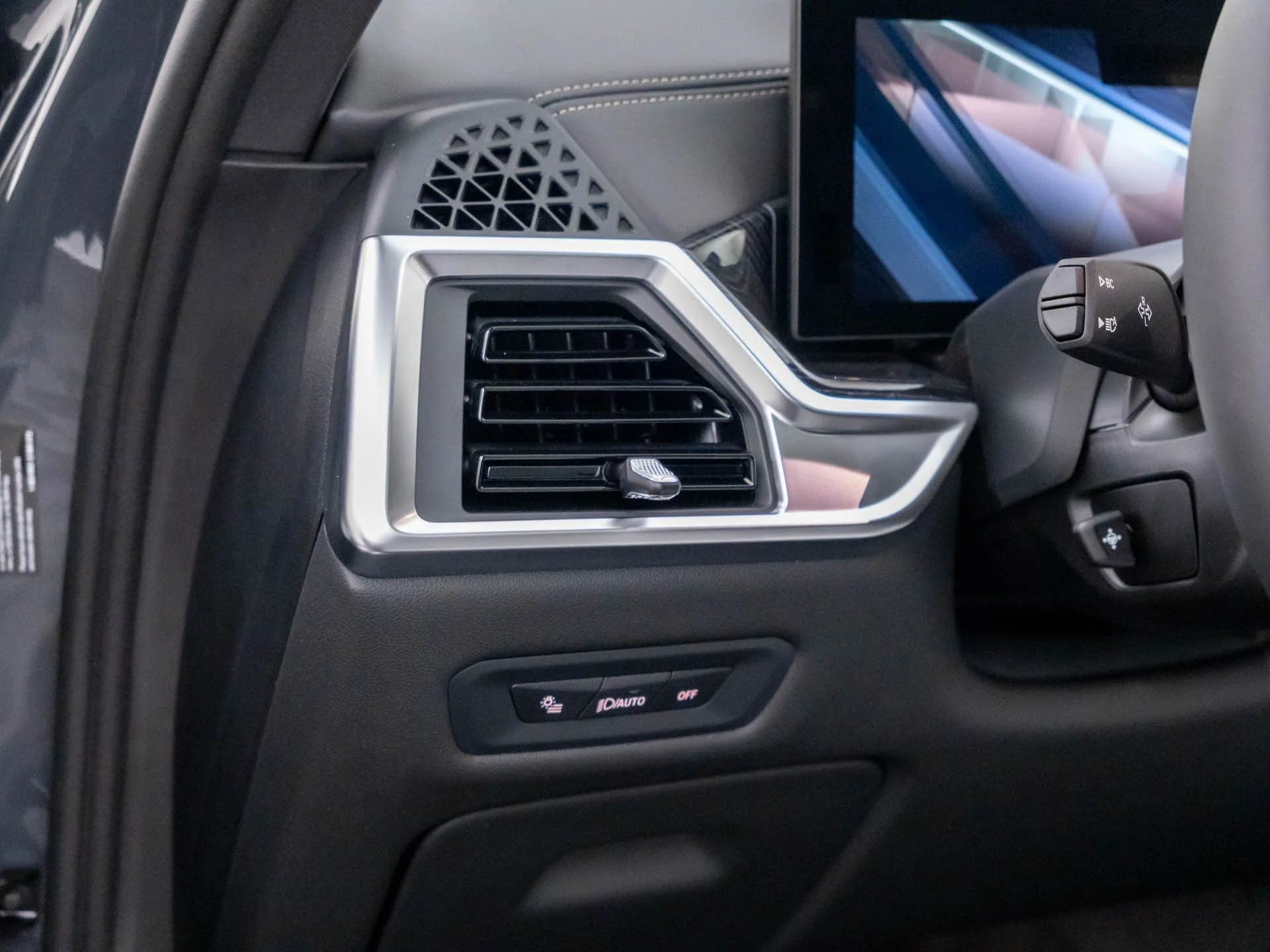 New 2026 Gray BMW xDrive40i image 19