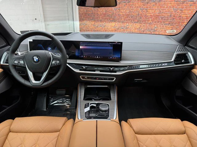 Used 2026 Gray BMW xDrive40i image 12