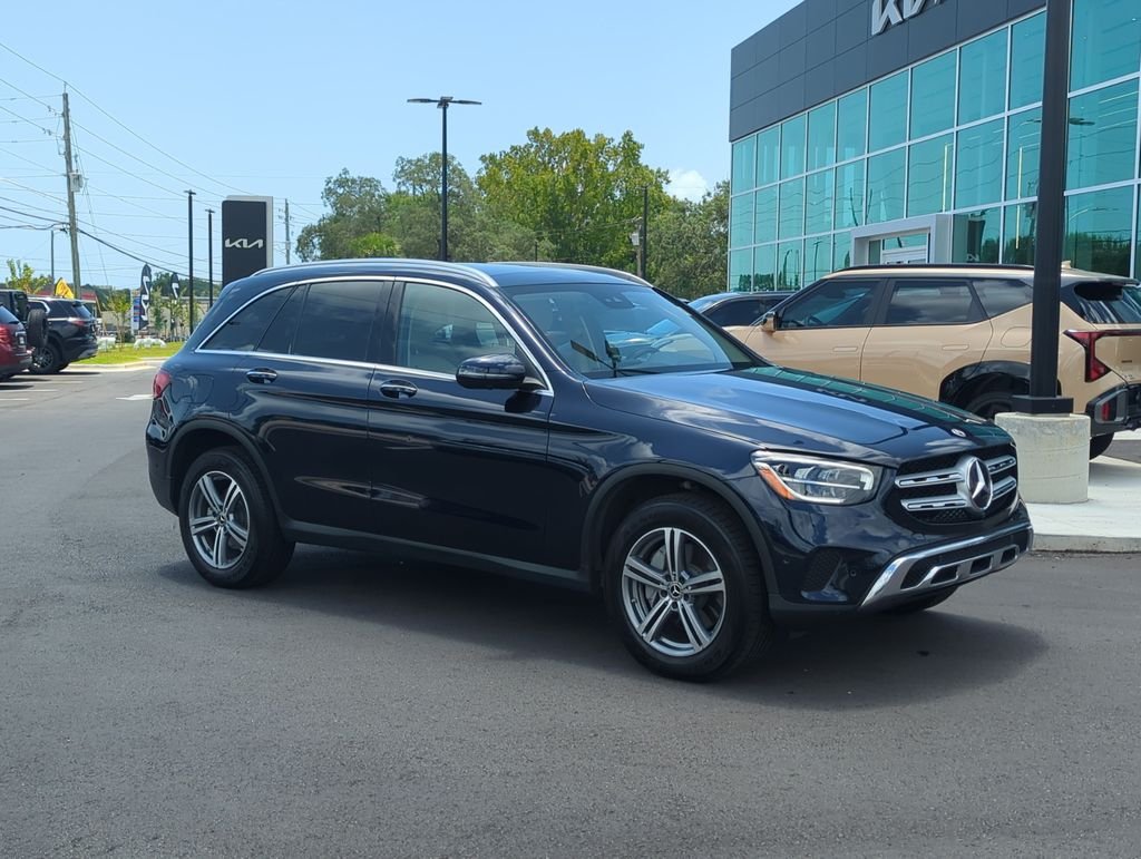 Used 2022  Mercedes-Benz GLC 300 image 9