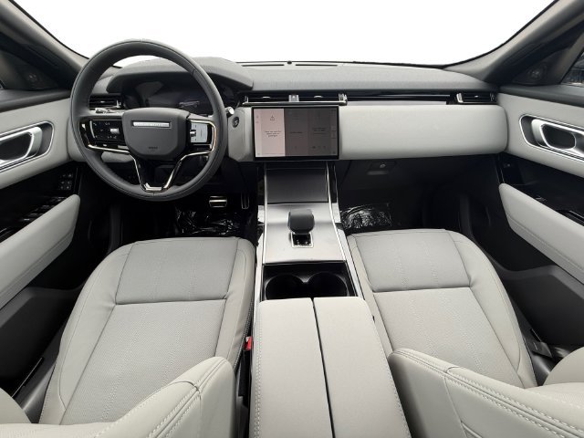 Used 2026 Green Land Rover Dynamic SE image 12