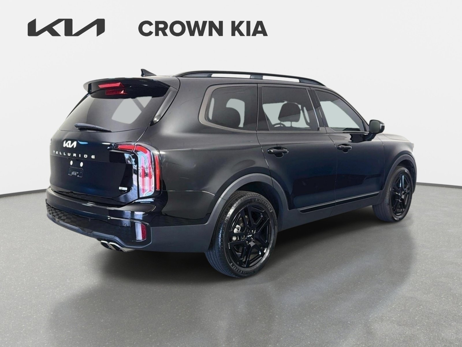 Used 2024 Ebony Black Kia EX X-Line image 5