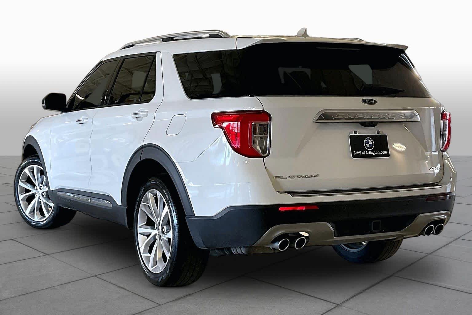 Used 2023 Star White Metallic Tri-Coat Ford Platinum image 11