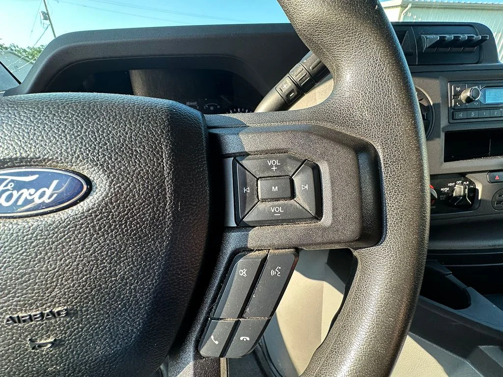 Used 2022 Yellow Ford Base image 32
