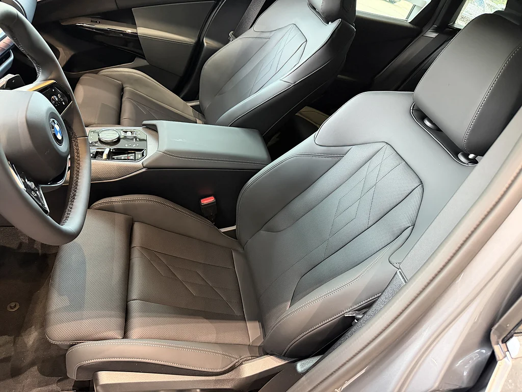 New 2026 Skyscraper Grey Metallic BMW 30 xDrive image 12
