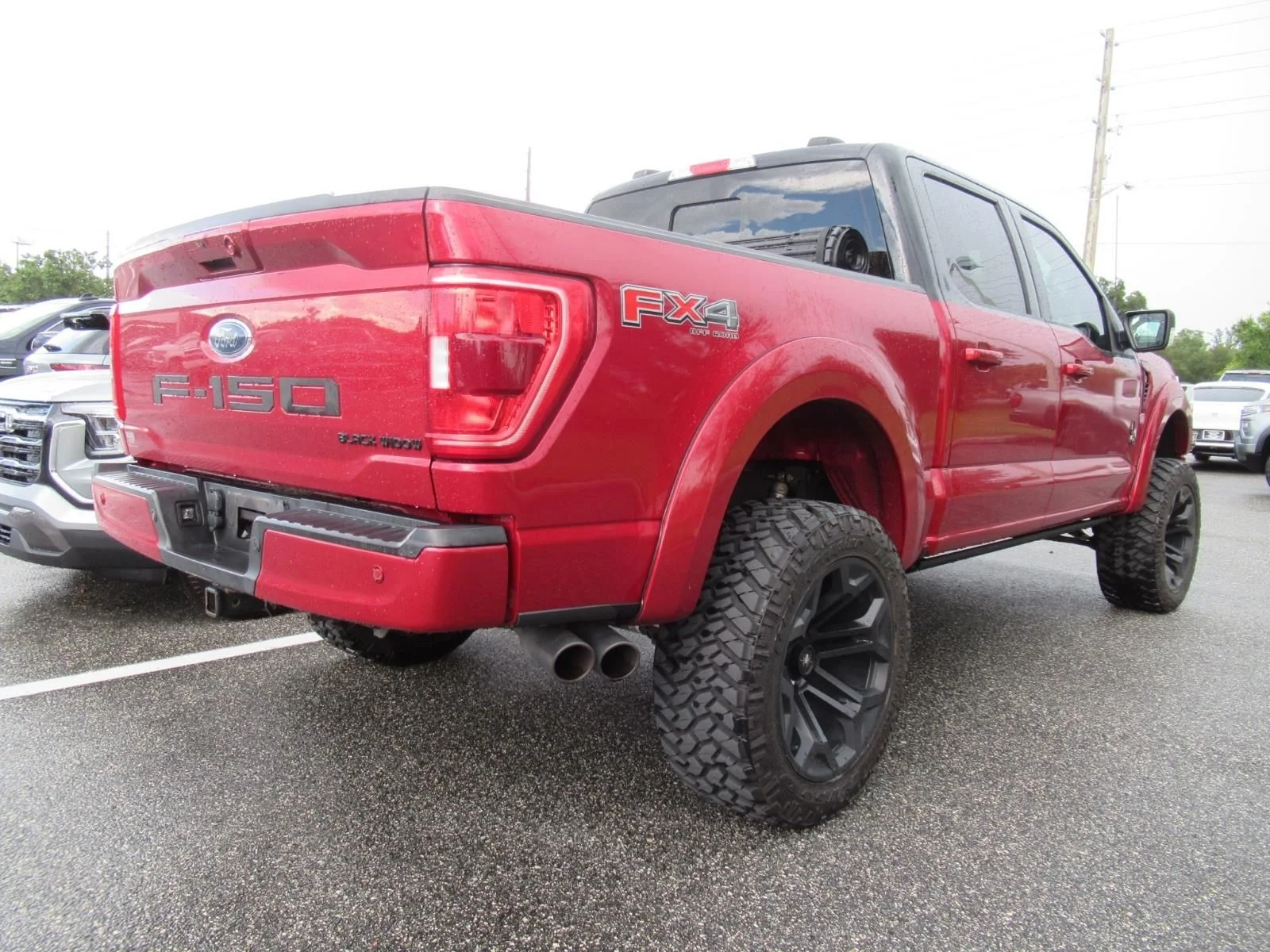 Used 2021 Red Ford XLT image 4