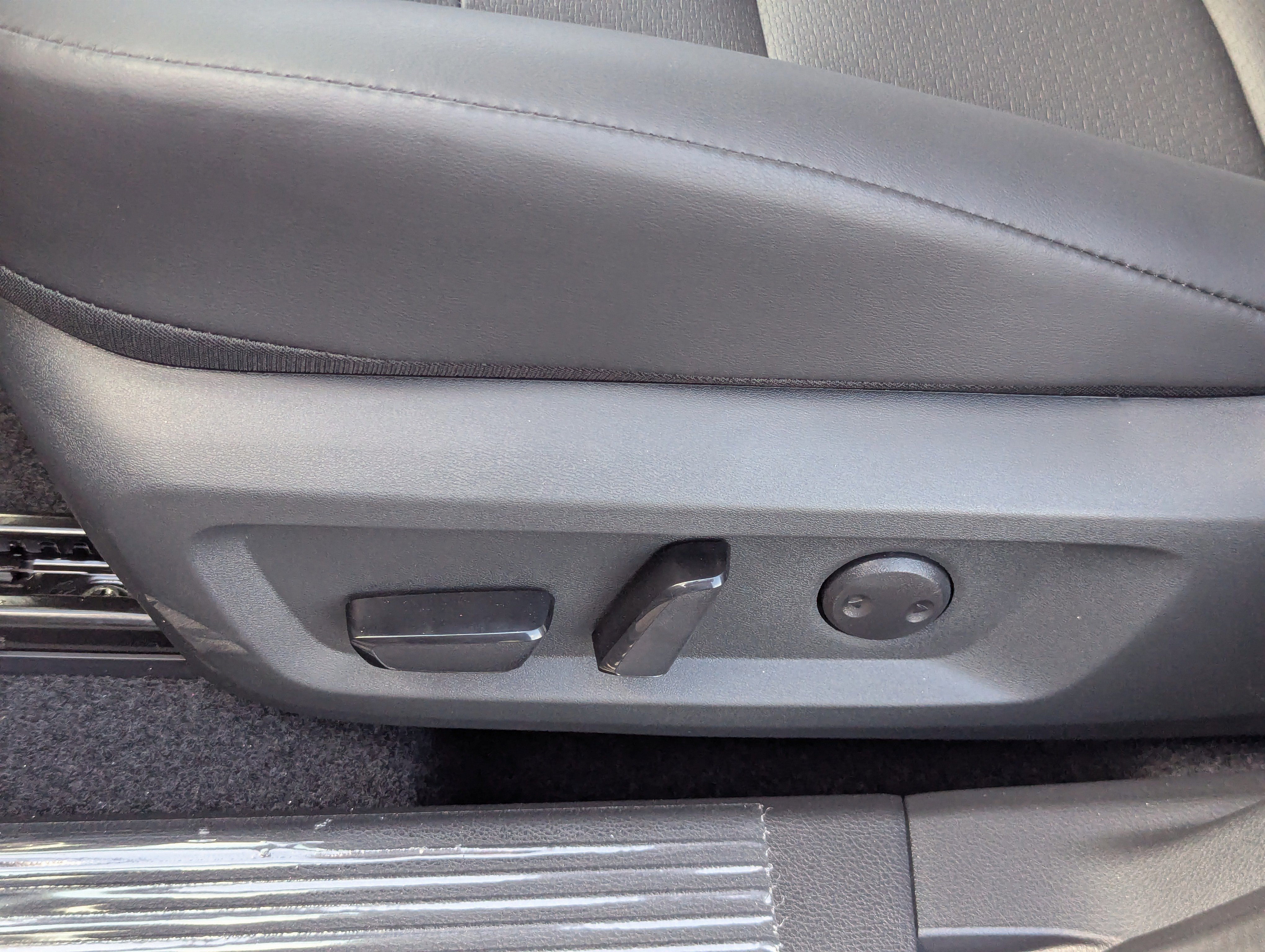 2026 Nissan Rogue SV - Photo 24