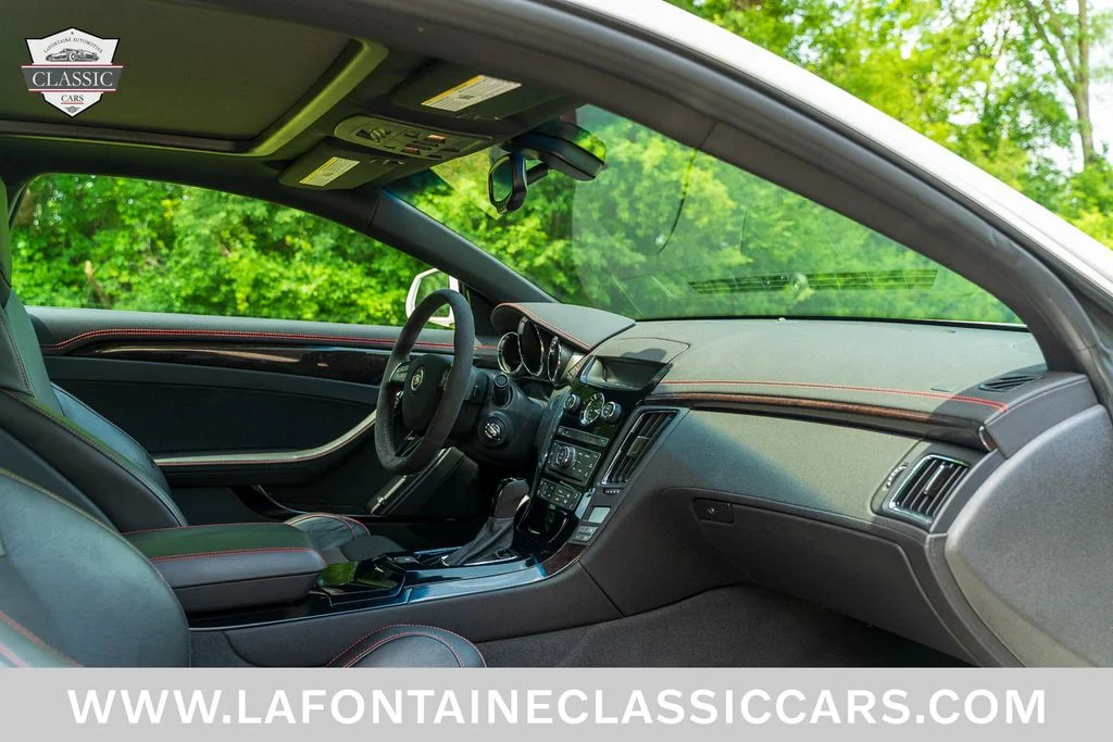 Used 2015 White Cadillac Base image 76