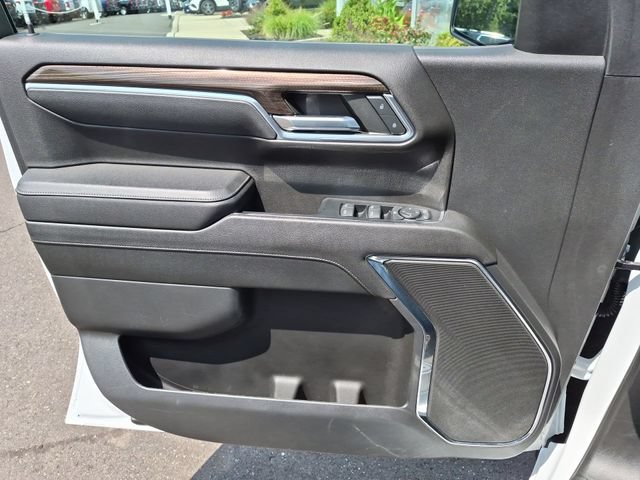 Used 2023 Summit White Chevrolet LT (2FL) image 24